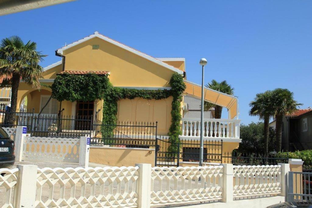 Vila Rojana Vodice Eksteriør bilde